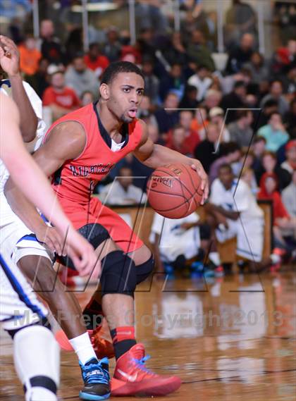 Thumbnail 2 in Lake Highland Prep vs. Clayton (HighSchoolOT.com Holiday Invitational) photogallery.
