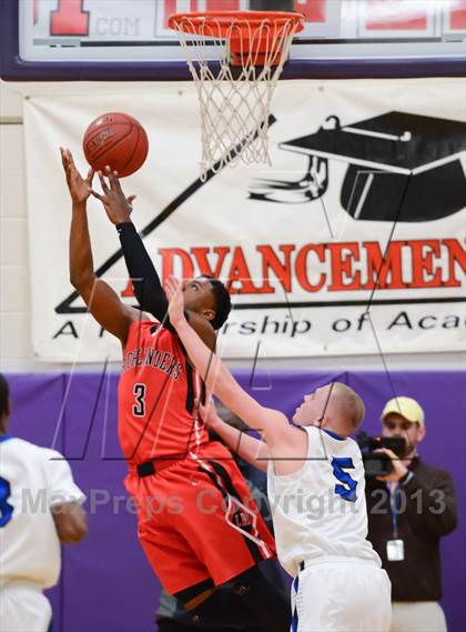 Thumbnail 2 in Lake Highland Prep vs. Clayton (HighSchoolOT.com Holiday Invitational) photogallery.