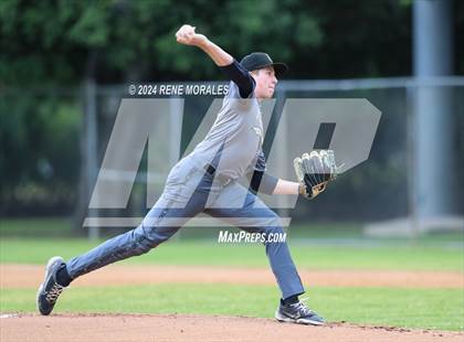 Thumbnail 1 in Bishop Montgomery vs La Salle photogallery.