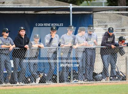 Thumbnail 1 in Bishop Montgomery vs La Salle photogallery.