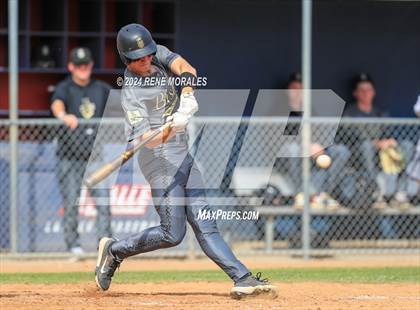 Thumbnail 1 in Bishop Montgomery vs La Salle photogallery.