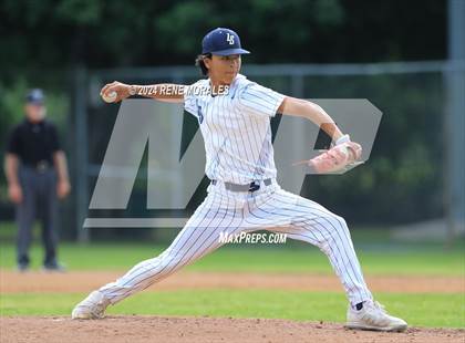 Thumbnail 2 in Bishop Montgomery vs La Salle photogallery.