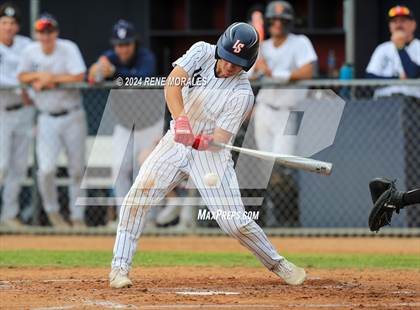 Thumbnail 3 in Bishop Montgomery vs La Salle photogallery.