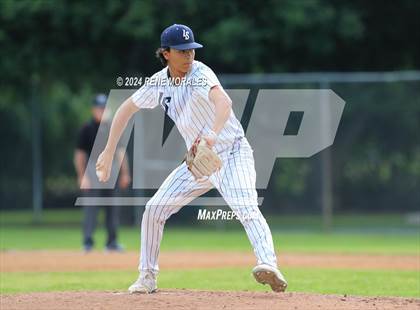Thumbnail 2 in Bishop Montgomery vs La Salle photogallery.