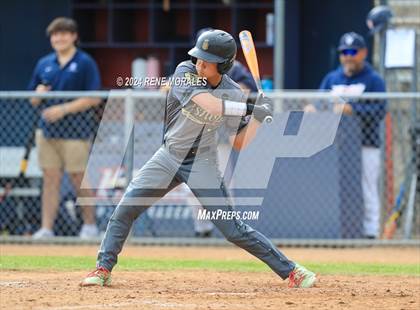 Thumbnail 1 in Bishop Montgomery vs La Salle photogallery.