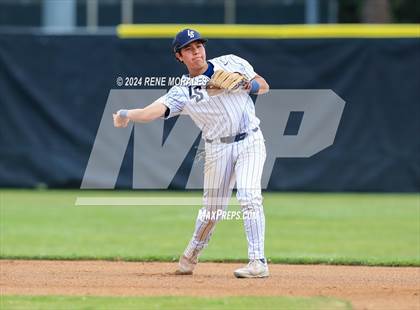 Thumbnail 2 in Bishop Montgomery vs La Salle photogallery.