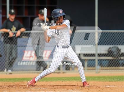 Thumbnail 1 in Bishop Montgomery vs La Salle photogallery.