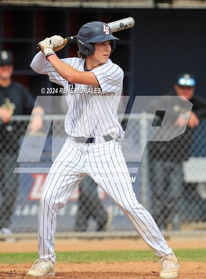 Thumbnail 1 in Bishop Montgomery vs La Salle photogallery.