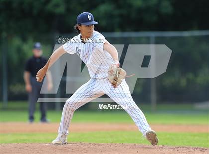 Thumbnail 3 in Bishop Montgomery vs La Salle photogallery.