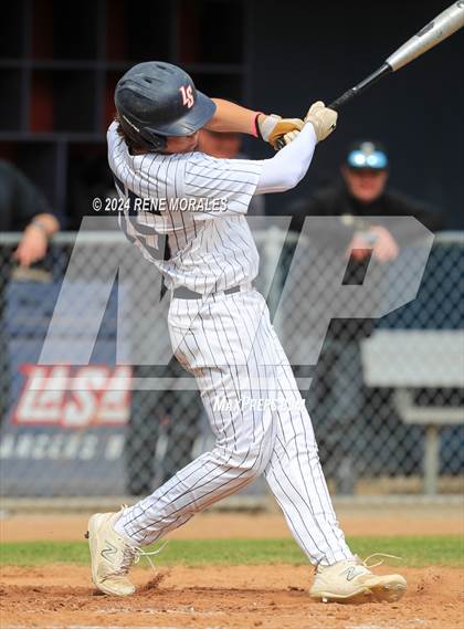 Thumbnail 1 in Bishop Montgomery vs La Salle photogallery.