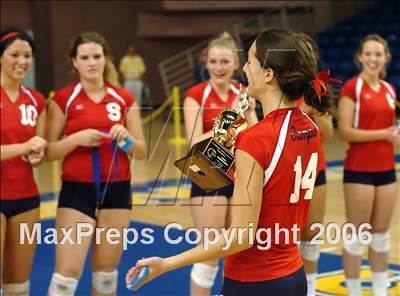 Thumbnail 1 in Campolindo vs. Laguna Beach (State D3 Final) photogallery.