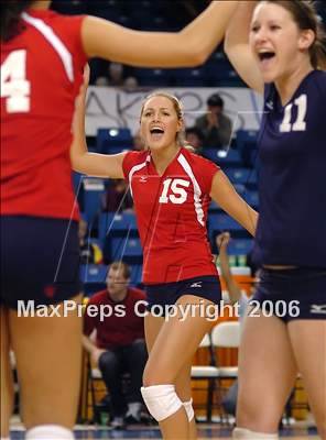 Thumbnail 3 in Campolindo vs. Laguna Beach (State D3 Final) photogallery.
