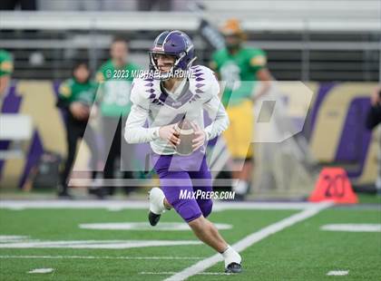 Thumbnail 1 in Anacortes vs Tumwater (WIAA 2A Final) photogallery.