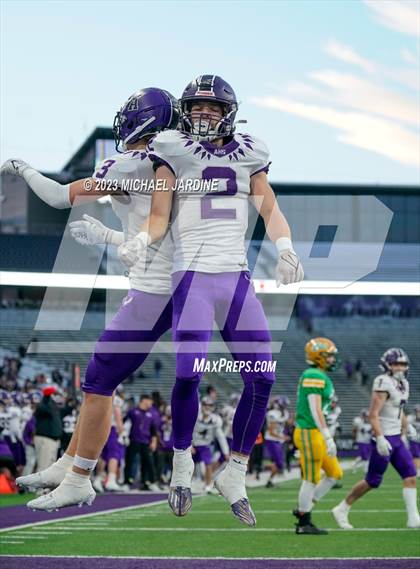 Thumbnail 2 in Anacortes vs Tumwater (WIAA 2A Final) photogallery.
