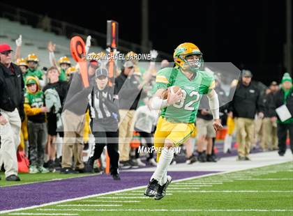 Thumbnail 1 in Anacortes vs Tumwater (WIAA 2A Final) photogallery.