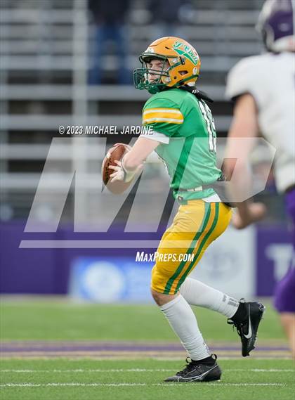 Thumbnail 1 in Anacortes vs Tumwater (WIAA 2A Final) photogallery.