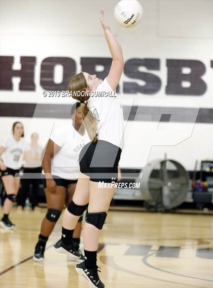 Thumbnail 2 in Maplesville @ Thorsby photogallery.