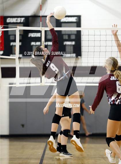 Thumbnail 1 in Maplesville @ Thorsby photogallery.