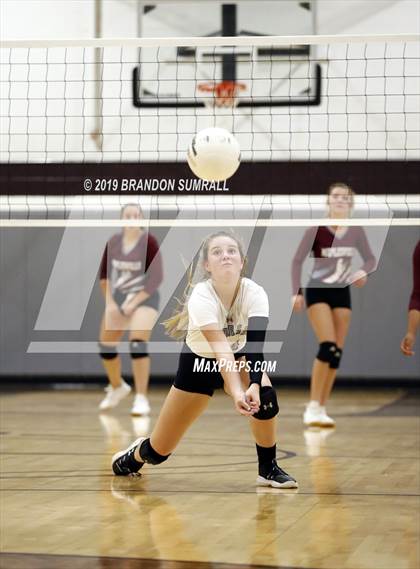 Thumbnail 3 in Maplesville @ Thorsby photogallery.