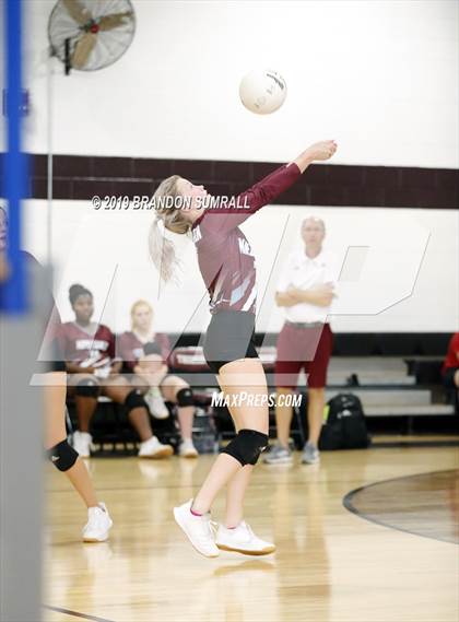 Thumbnail 2 in Maplesville @ Thorsby photogallery.