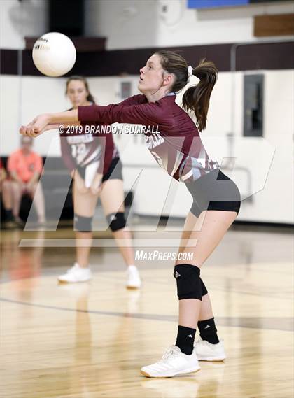 Thumbnail 1 in Maplesville @ Thorsby photogallery.