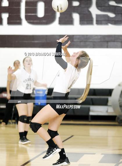 Thumbnail 1 in Maplesville @ Thorsby photogallery.