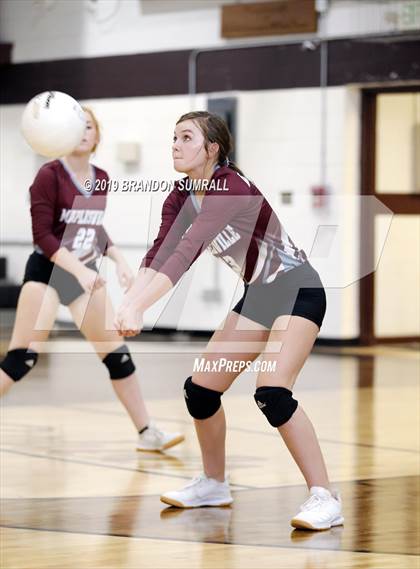 Thumbnail 1 in Maplesville @ Thorsby photogallery.