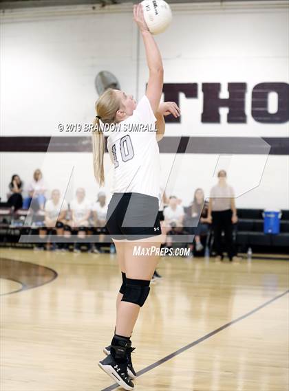 Thumbnail 2 in Maplesville @ Thorsby photogallery.