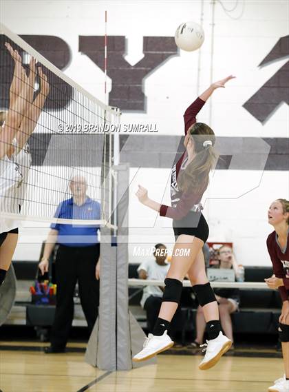 Thumbnail 1 in Maplesville @ Thorsby photogallery.