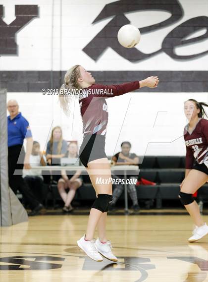Thumbnail 1 in Maplesville @ Thorsby photogallery.