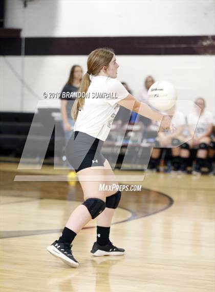 Thumbnail 3 in Maplesville @ Thorsby photogallery.