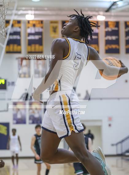 Thumbnail 3 in Eagle's Landing vs McIntosh (GHSA 5A State Playoff - 1st Round) photogallery.