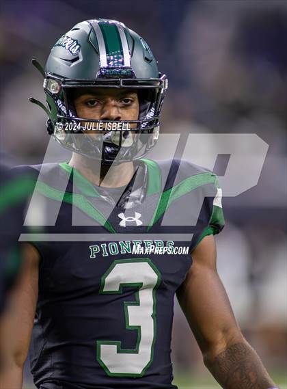 Thumbnail 2 in Iowa Colony vs. Randle (UIL 5A D2 Football Region 3 Quarterfinal) photogallery.
