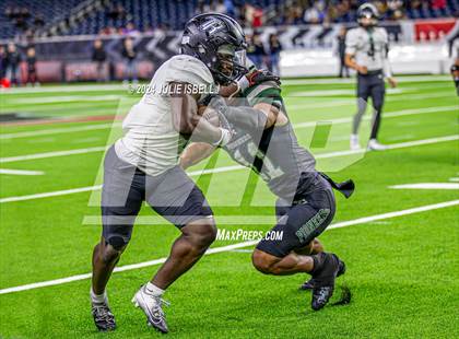 Thumbnail 1 in Iowa Colony vs. Randle (UIL 5A D2 Football Region 3 Quarterfinal) photogallery.