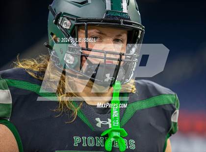 Thumbnail 2 in Iowa Colony vs. Randle (UIL 5A D2 Football Region 3 Quarterfinal) photogallery.