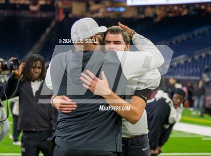 Thumbnail 2 in Iowa Colony vs. Randle (UIL 5A D2 Football Region 3 Quarterfinal) photogallery.