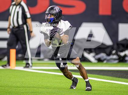 Thumbnail 3 in Iowa Colony vs. Randle (UIL 5A D2 Football Region 3 Quarterfinal) photogallery.