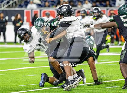 Thumbnail 3 in Iowa Colony vs. Randle (UIL 5A D2 Football Region 3 Quarterfinal) photogallery.