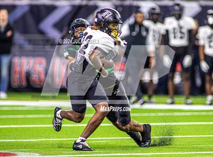 Thumbnail 2 in Iowa Colony vs. Randle (UIL 5A D2 Football Region 3 Quarterfinal) photogallery.