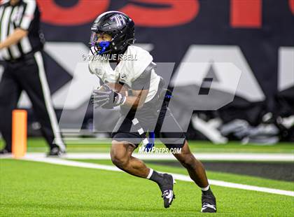 Thumbnail 1 in Iowa Colony vs. Randle (UIL 5A D2 Football Region 3 Quarterfinal) photogallery.