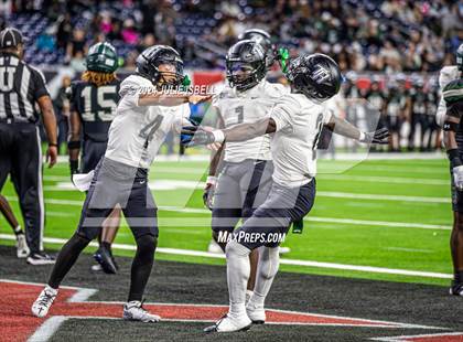 Thumbnail 1 in Iowa Colony vs. Randle (UIL 5A D2 Football Region 3 Quarterfinal) photogallery.