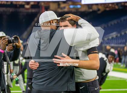 Thumbnail 3 in Iowa Colony vs. Randle (UIL 5A D2 Football Region 3 Quarterfinal) photogallery.