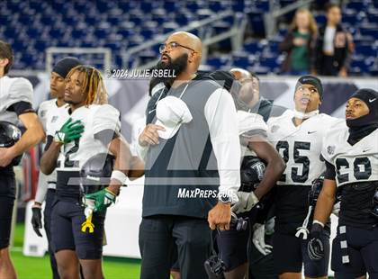 Thumbnail 3 in Iowa Colony vs. Randle (UIL 5A D2 Football Region 3 Quarterfinal) photogallery.