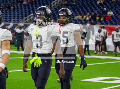 Thumbnail 3 in Iowa Colony vs. Randle (UIL 5A D2 Football Region 3 Quarterfinal) photogallery.