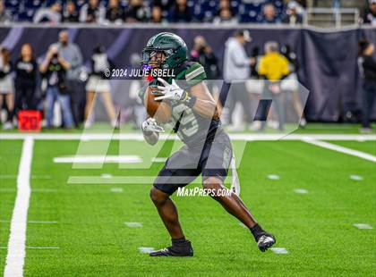Thumbnail 3 in Iowa Colony vs. Randle (UIL 5A D2 Football Region 3 Quarterfinal) photogallery.