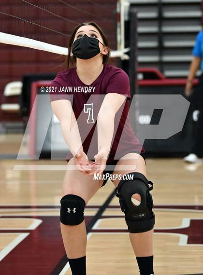 Thumbnail 2 in Bishop Gorman @ Faith Lutheran photogallery.