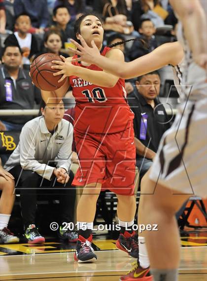 Thumbnail 2 in Redondo Union vs. Mark Keppel (CIF SoCal Regional D2 Final) photogallery.
