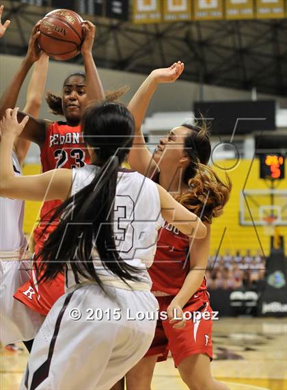 Thumbnail 3 in Redondo Union vs. Mark Keppel (CIF SoCal Regional D2 Final) photogallery.