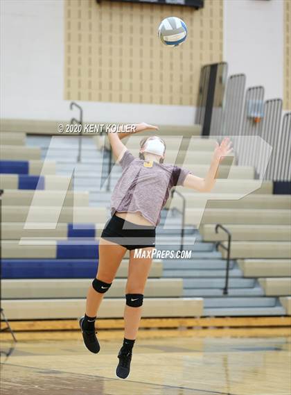 Thumbnail 1 in Seaholm @ Stoney Creek photogallery.