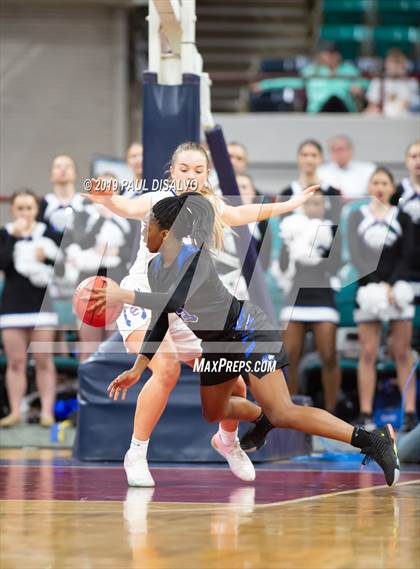 Thumbnail 1 in Grandview vs. Cherry Creek (CHASSA 5A State Final) photogallery.